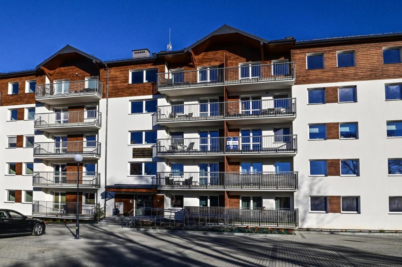 Apartament Loftspa Устшики-Дольне Экстерьер фото